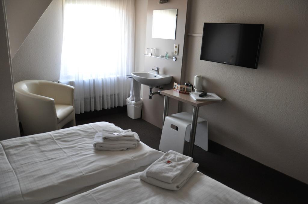 Heythuysen Hotel Het Anker חדר תמונה